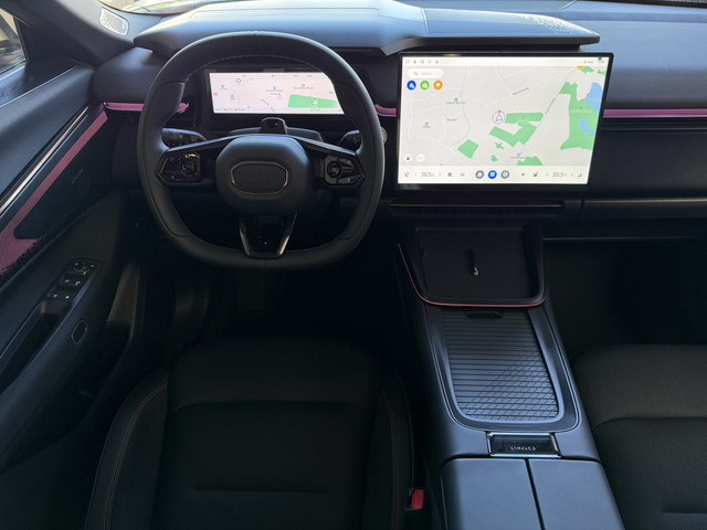 Lynk & Co 08