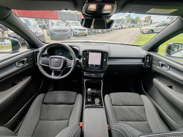 Volvo EX40