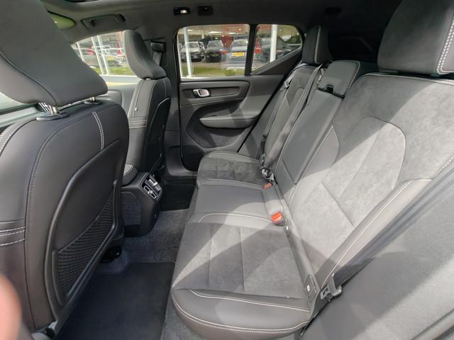 Volvo EX40