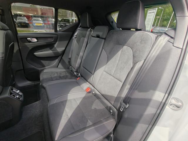 Volvo EX40
