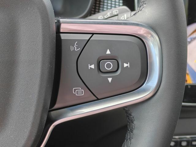 Volvo EX40
