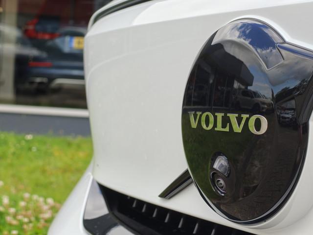 Volvo EX40
