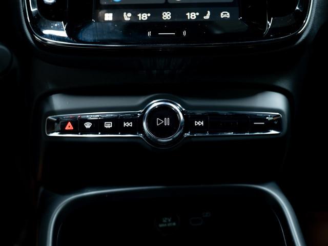 Volvo EX40