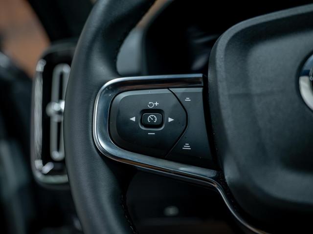 Volvo EX40