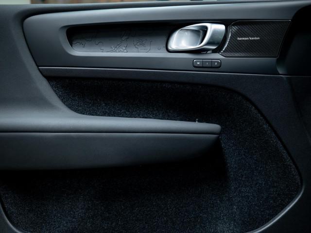 Volvo EX40
