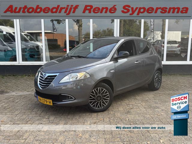 Lancia Ypsilon 2015 Benzine