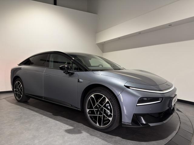 Xpeng P7