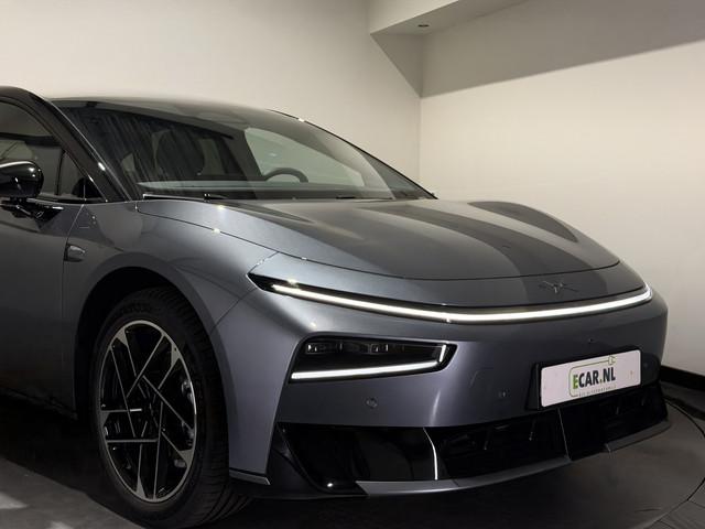 Xpeng P7