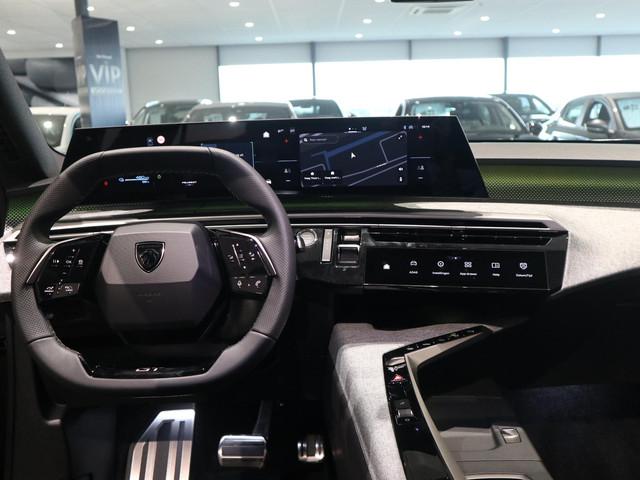 Peugeot E-5008