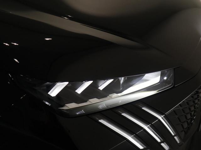 Peugeot E-5008