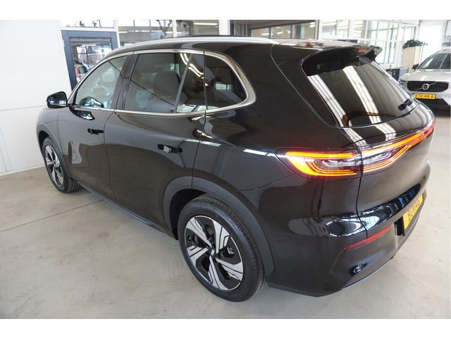 Geely E5