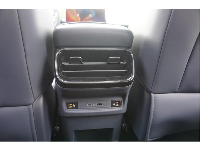 Geely E5