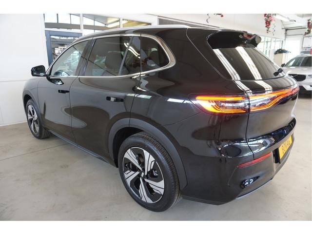 Geely E5