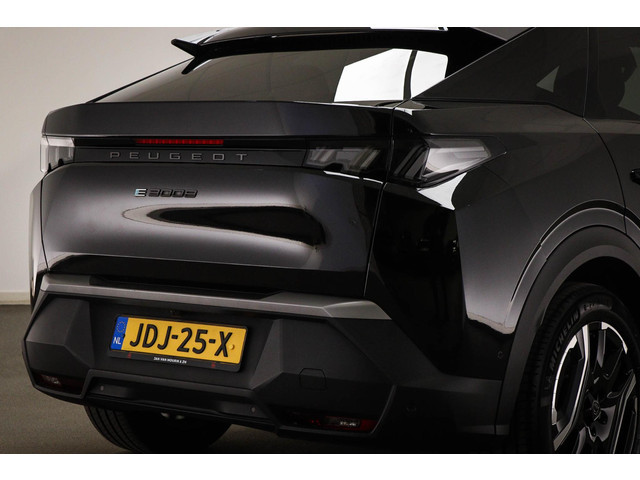 Peugeot E-3008