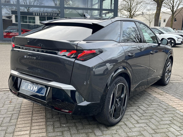 Peugeot E-3008