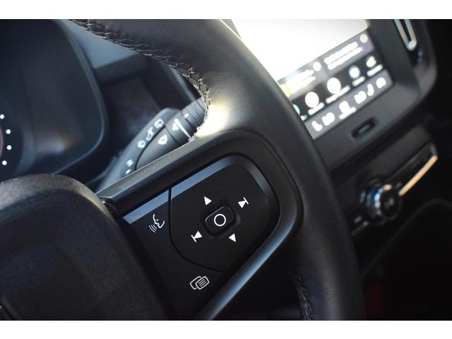 Volvo EX40