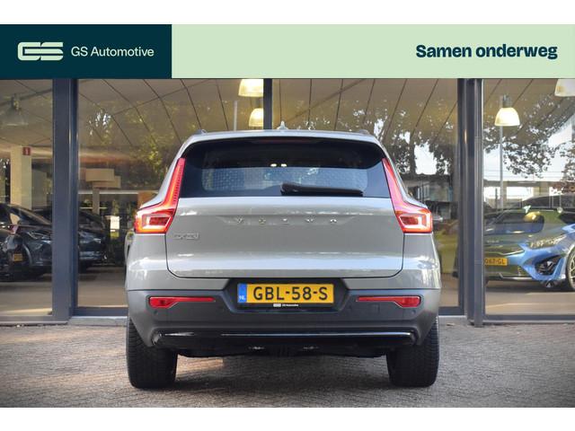 Volvo EX40