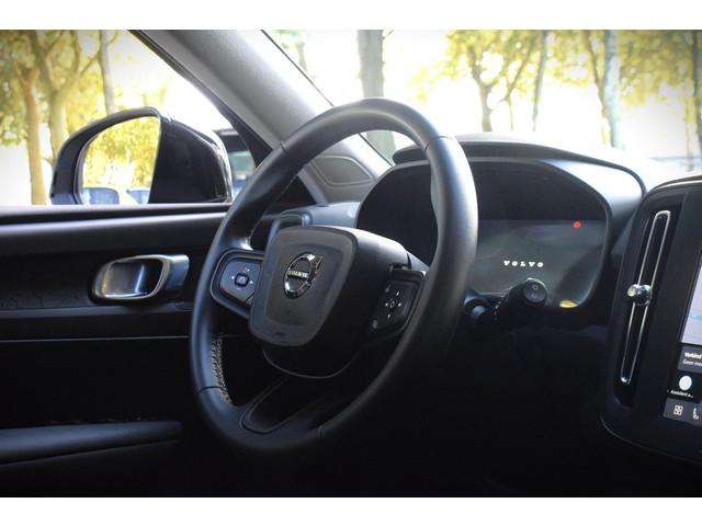 Volvo EX40
