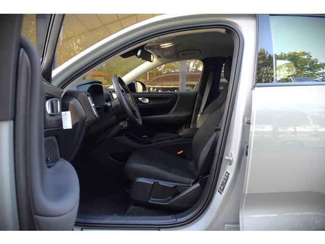 Volvo EX40