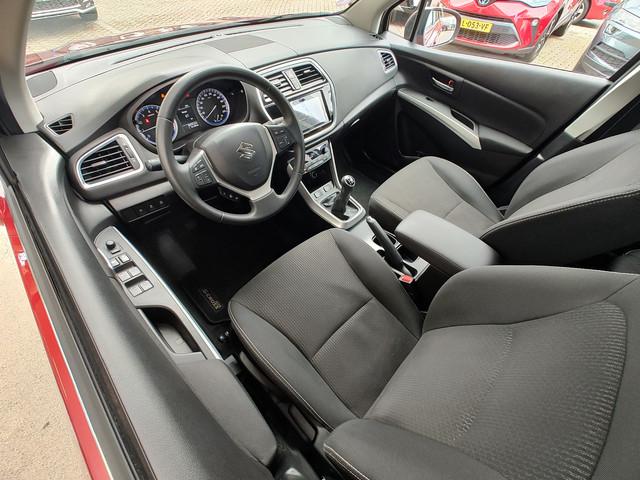 Suzuki S-Cross