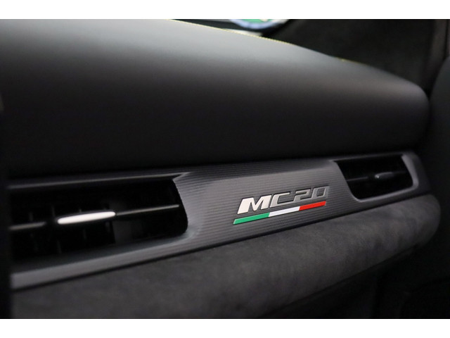 Maserati MC20