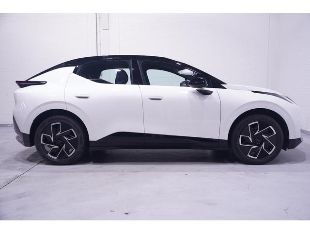 Lynk & Co 02
