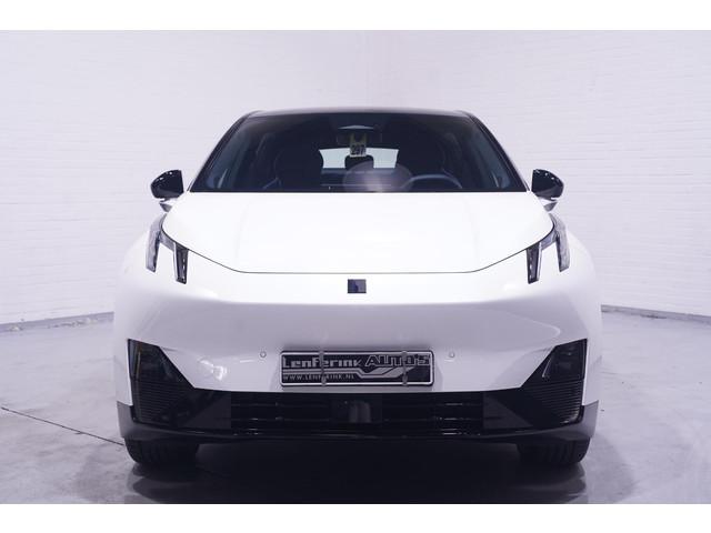 Lynk & Co 02