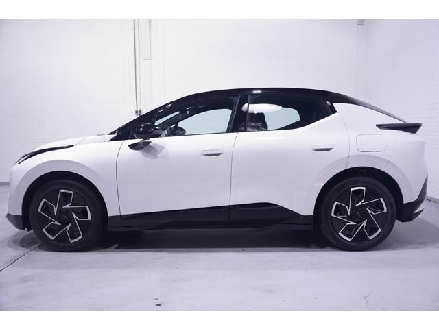 Lynk & Co 02