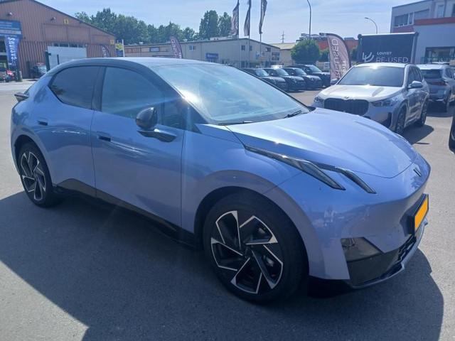 Lynk & Co 02