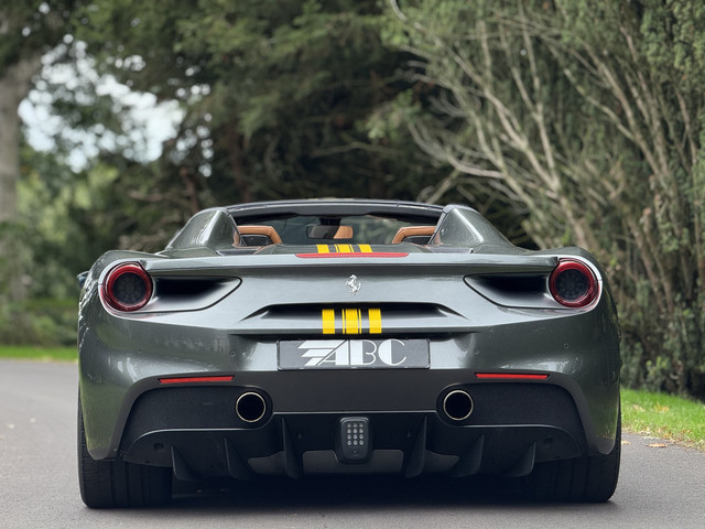 Ferrari 488