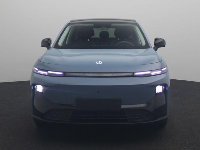 Leapmotor B10