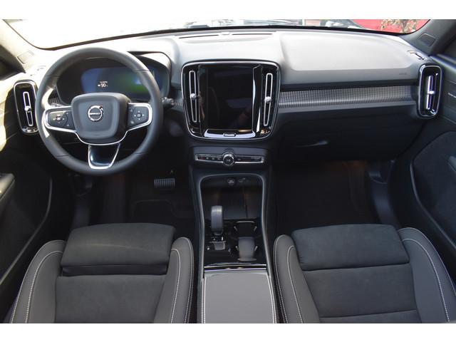 Volvo EX40