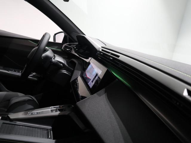 Peugeot E-308