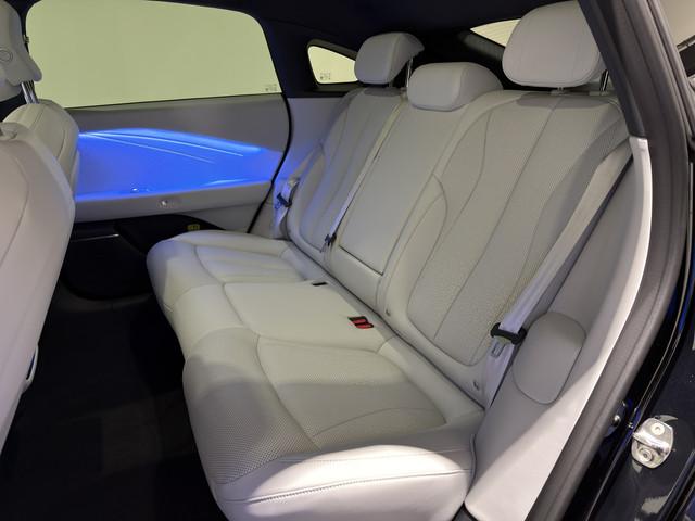 Xpeng P7