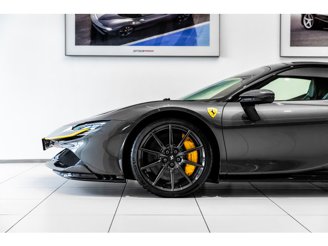 Ferrari SF90 Stradale
