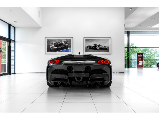 Ferrari SF90 Stradale