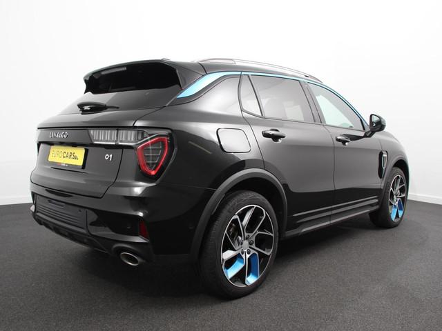 Lynk & Co 01