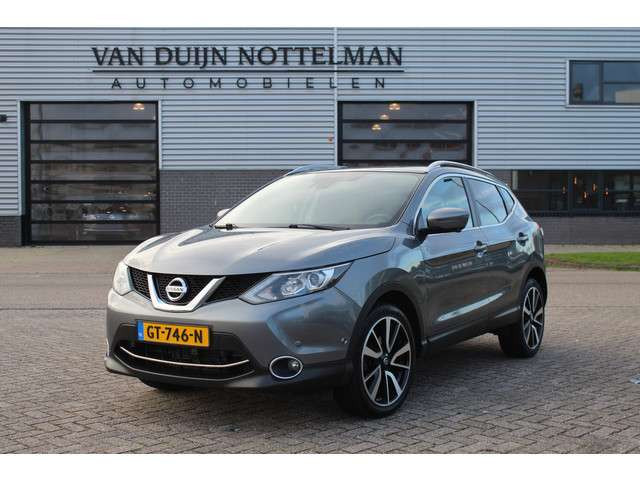 Nissan QASHQAI 2015 Benzine
