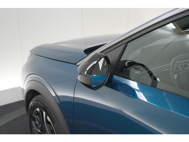 Peugeot E-3008