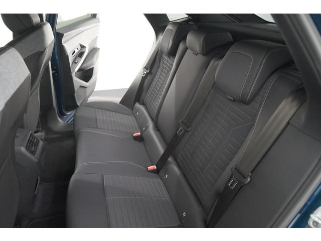 Peugeot E-3008