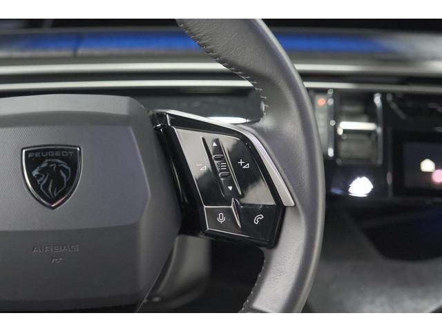 Peugeot E-3008