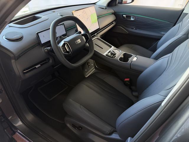 Geely Starray EM-i