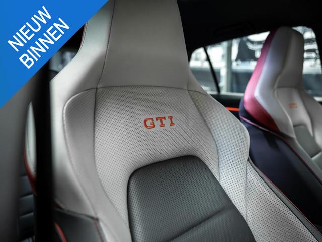 Volkswagen Golf 2025 Benzine