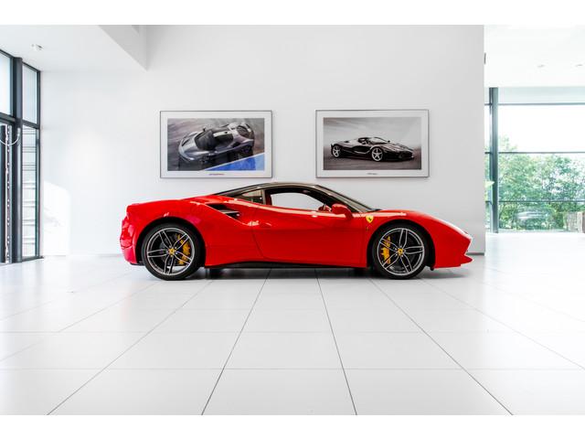 Ferrari 488