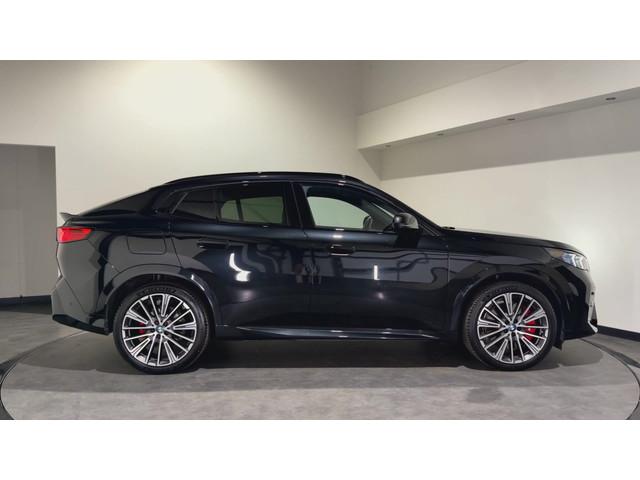BMW iX2