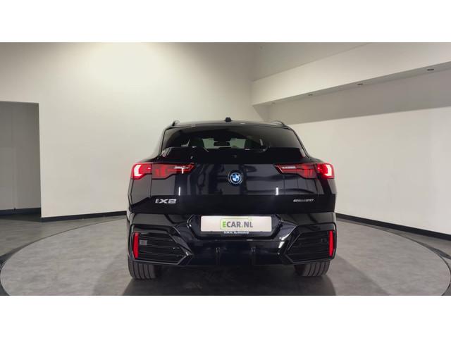 BMW iX2