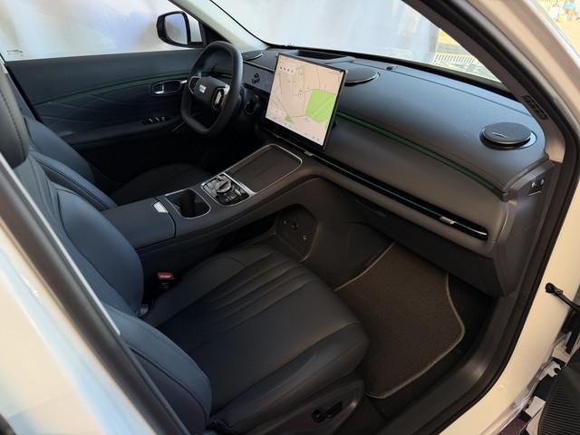 Geely Starray EM-i