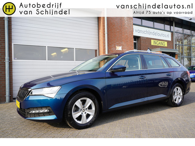 Skoda Superb 2023 Benzine