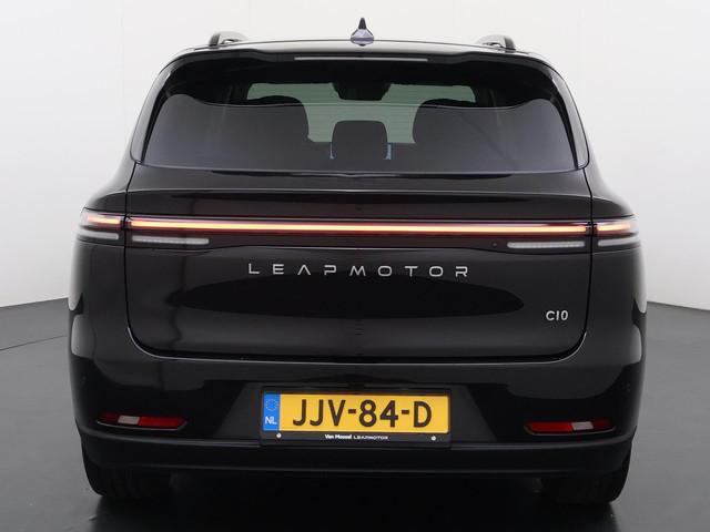 Leapmotor C10