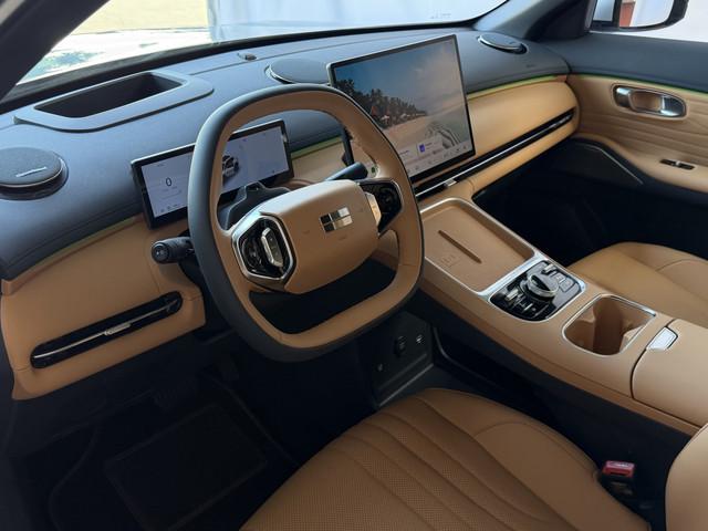 Geely Starray EM-i